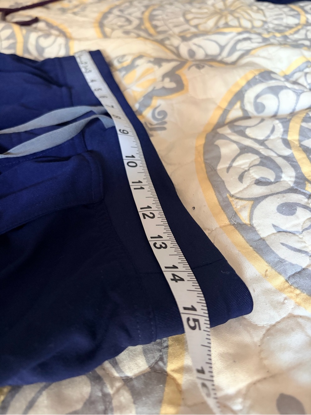 Figs Navy Technical Collection Short Sleeve and Pants Scrub Set, XS - Picture 7 of 11